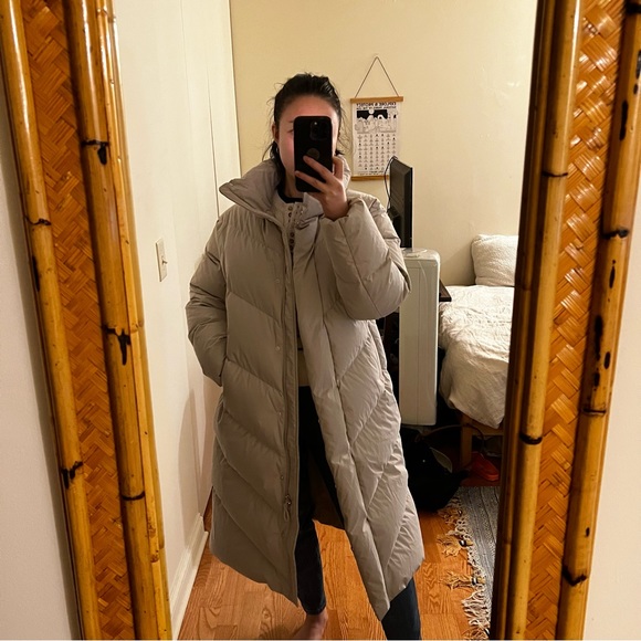 Aritzia Wilfred The Cloud Puff Long - Picture 9 of 9